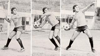 Pele, Play Soccer With