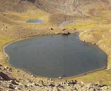 lagunanegra.jpg (47972 bytes)