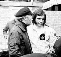 ���M����b1972�~�����̦~�����@�ɫa�x����, ��Emerson Fittipaldi���諸���O�@�I�]���֡C �Ϭ��L(�k)�b���ɶ}�l�e�MChapman(��)��������ܡC Picture Source: Blue Yonder UK