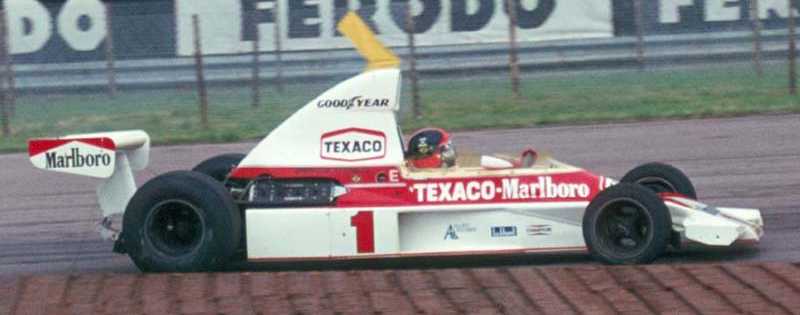 �K���b1975�~���p�D�J�x�����~�ҤU, Emerson Fittipaldi�b1975�~�u����o�~���`�ȭx�C Picture Source: Racing Sports Cars