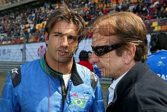 Emerson Fittipaldi�b���A1�ڦ趤, �����O�MNelsinho Piquet(�^�꯸)�MChristian Fittipaldi(���꯸, ��)�X�@���ɡC Picture Source: Sutton Images