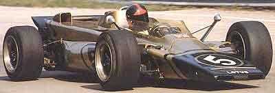 �b1971�~���X�F�������ɤ�, Emerson Fittipaldi�r�p���y����������56B�ɨ�(����)���ɡC Picture Source: F1 SK