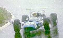 ���Ǹ��O�u���u���ȡv����, Jackie Stewart�b1968�~���ó����ɹD�W���o�ۦW���ӧQ�C Picture Source: Car Joy
