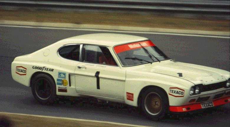 Jackie Stewart�b�ڬw�Ш��ɼw���ɯ����r�p���֯SCapri�]���C Picture Source: Racing Sports Cars