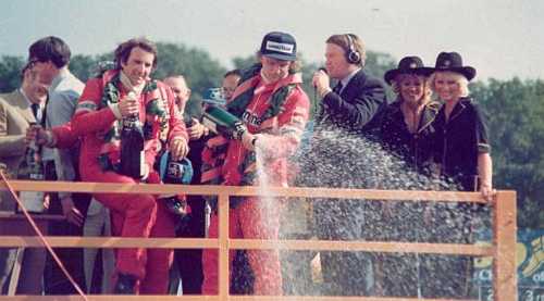 �B�ԫw�����b1978�~�N�j�Q�X�F�����a�ȭx, �`��O��Lauda(�Q���b��)�L�h�b�k�ԧQ������W��l�R�@�f�`��C	Picture Source: TS F1