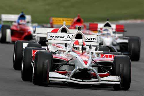 �H��A1��{��(��)�����_, Mathias Lauda�ש�o��Ѥ������O���, �N�����a�Q��a�����ɡC Picture Source: Pitstop.com.my