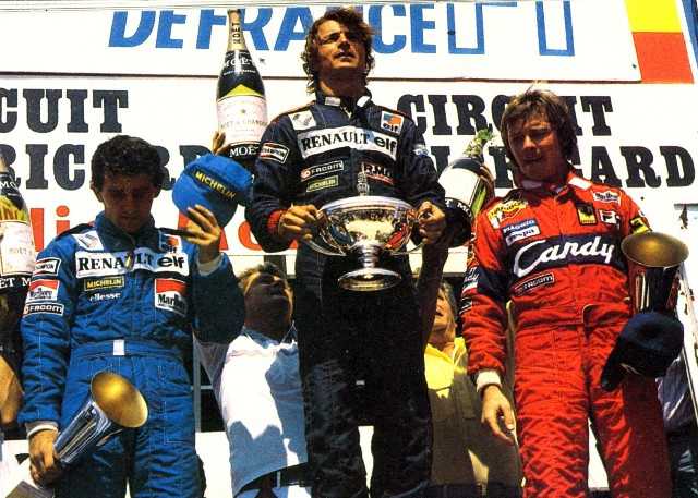 Arnoux(��)�b�k�꯸�]�@�v���p�ӳӥX����, �P�ɦM�`�ۤv�M�p�ը������e�~�C	Picture Source: Didier Pironi Memorial Site