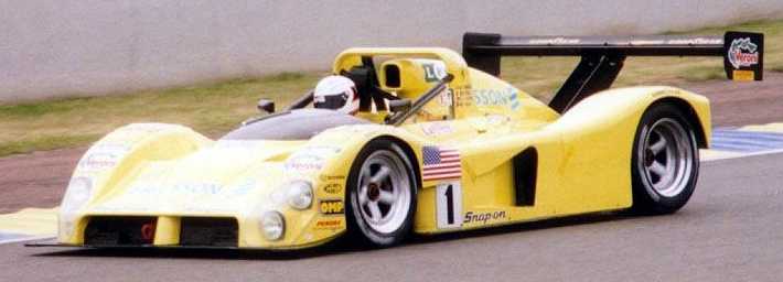 Arnoux�b1995�~�H�k�ԧQ333SP�쫬���ѻP�Ǩ~24�p�ɭ@�O�ɡC Picture Source: Racing Sports Cars