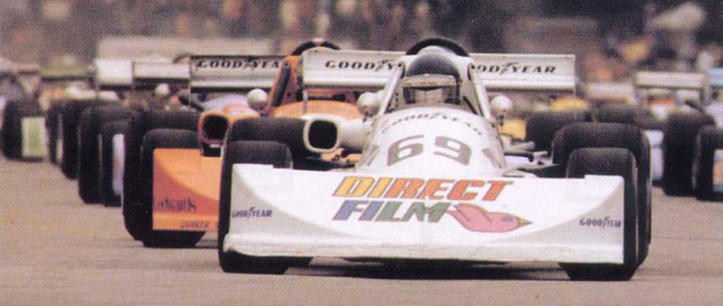 �b���hSkiroule�������٧U��, Gilles Villeneuve�J�WGaston Parent�M�s�٧U��Direct Film, ���L���ɨ��Ʒ~�i�H�~��U�h�C �Ϭ��L�b�T�e�Ϫ���D�ɤ��_�B���@��C	 Picture Source: Ventisetterosso - Salut Gilles