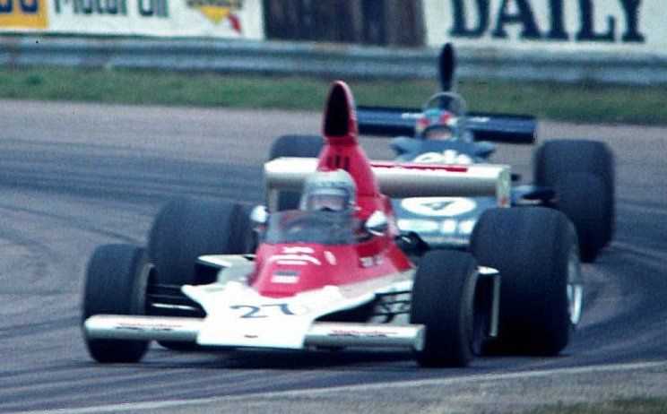 Mario Andretti�b1975�~�r�p�ش�-�Z�s���ɨ��ѻP�^�꯸�����ɡC Picture Source: Racing Sports Cars