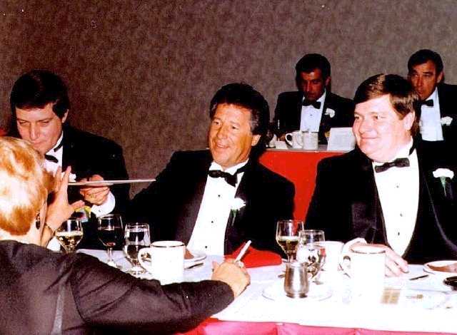 Mario Andretti�b1976�~�w��J�אּ���ǷN�j�Q�W�H��ɪ�ñ�p�����C	Picture Source: Auto racing 1