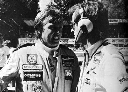 Peterson�M�����ۨ����g�zAlistar Caldwell; ��H���G���b�ӽͩ��~���X�@�Ʃy�C	Picture Source: Ronnie Peterson Official Site