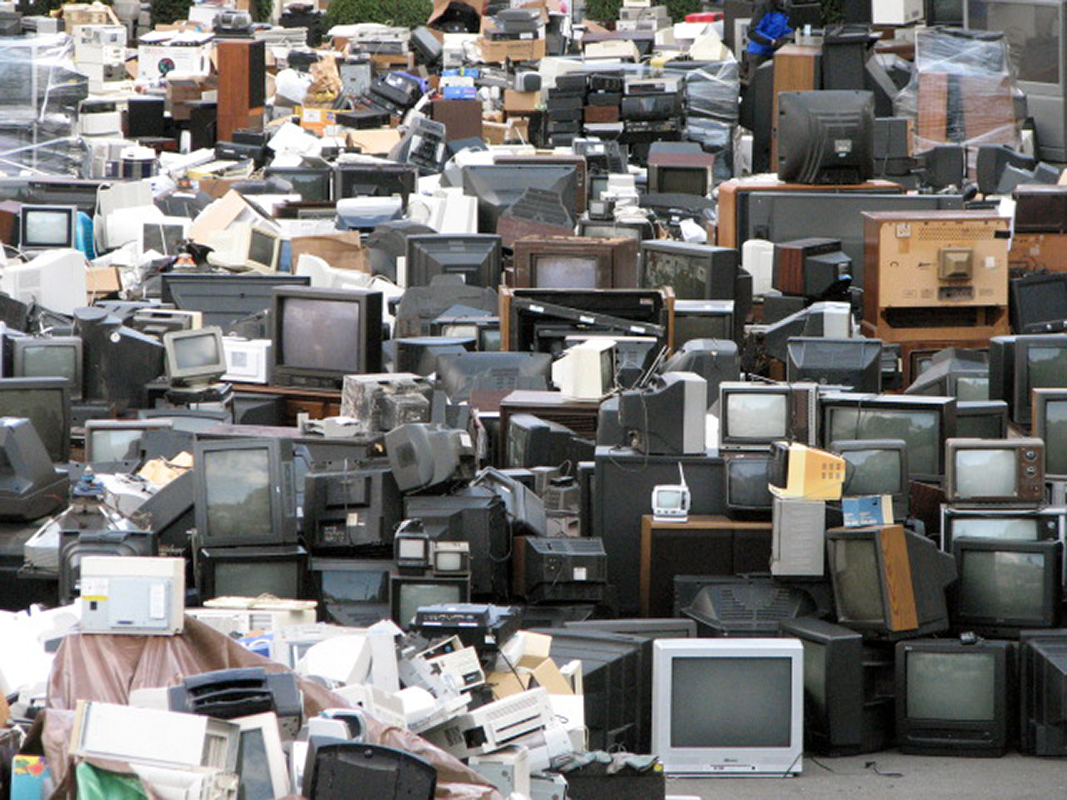 Electronic waste dumps are becoming more and more popular.