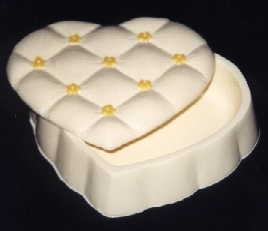 7 Inch Qulted Heart Box