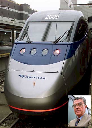 Los servicios Acela entre Boston -foto- y Washington v�a New York ya no ser�n una unidad independiente. En recuadro, David Gunn, presidente de Amtrak.