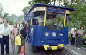 El tranv�a tiene capacidad para trasladar a 14 personas en cada viaje. (Foto cortes�a EUV)