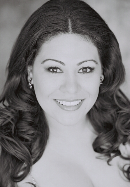 Lisa Archibeque headshot