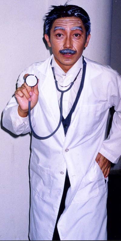 <Chang & Eng>1999&nbsp; -&nbsp; "How Extraordinary!" Scene as 'Doctor'