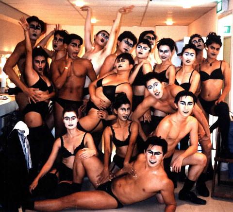 <Mortal Sins> 1995 - Ensemble Backstage