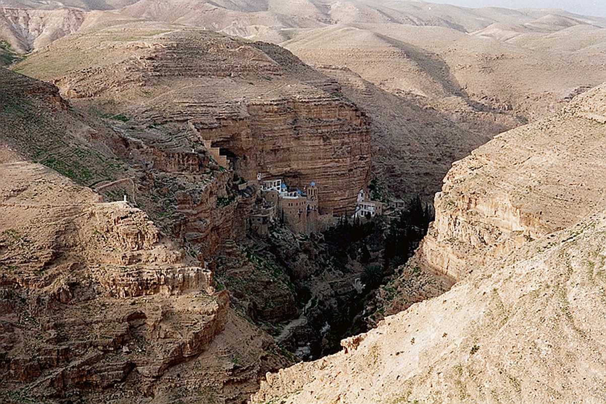 Israel48.jpg (188460 bytes)