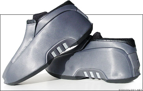 kobe bryant moon shoes