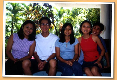 Chilling out with Molave barkada