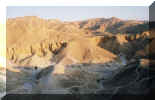 valley1.jpg (39462 bytes)