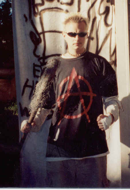 2.jpg (289519 bytes)