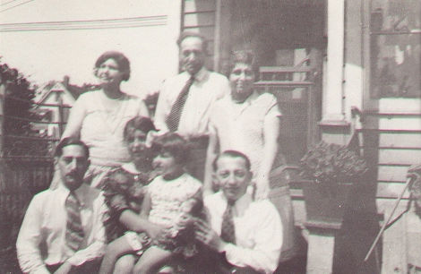 Ritz_Adus_family.jpg (135379 bytes)