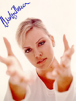 charlize_theron_autogramm_01.jpg
