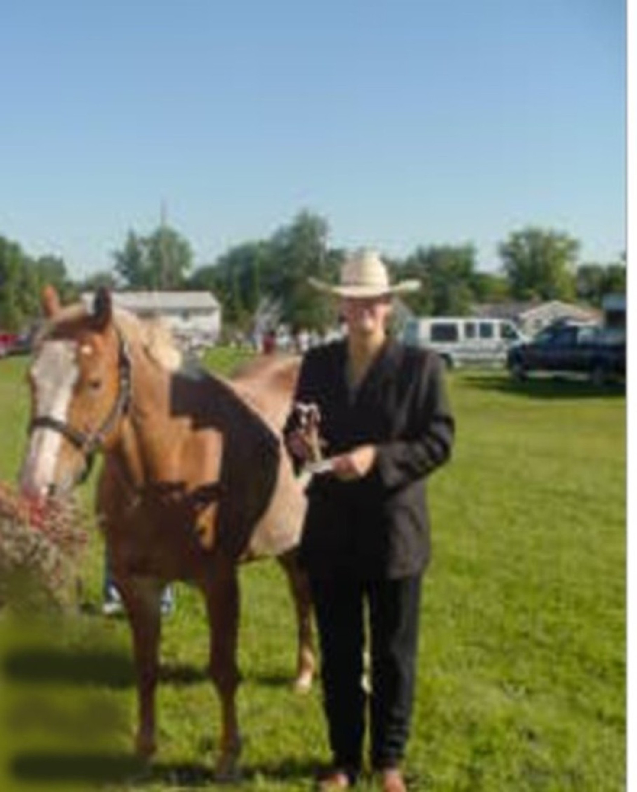 Kim shows her own mare Rosie (she won!)