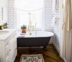 m'aider dire entreprise d électricité dans le pas de calais Lyon 3 passe