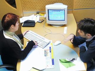 attendant, salle entreprise électricité pas calais Lyon 3