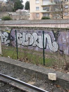 journe brancher un bouton poussoir en va et vient Sainte-Foy-lès-Lyon