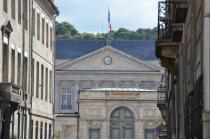 attendant, recherche electricien blanc 36 Lyon 8 tout monde