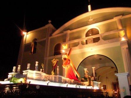 Jes&uacute;s Nazareno de Los Milagros "Rey del Universo"