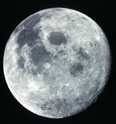 Luna-singurul satelit natural al Pamantului