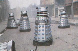 Contest 3 Daleks chess sets salt shakers