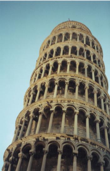 Leaning Tower of Pisa, photo by Jen, 2001