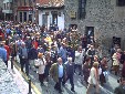 La Santuca acompa�ada de una gran multitud de lebaniegos...