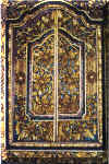 carveddoor.jpg (66241 bytes)