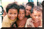lombokchildren.jpg (28365 bytes)