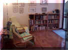 upstsittingroom.jpg (38873 bytes)