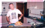 xmasdinner.jpg (34505 bytes)