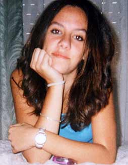 Sonia Carabantes, 17 a�os, desapareci� el 14/9/99 y apareci� asesinada el 19/9/99.