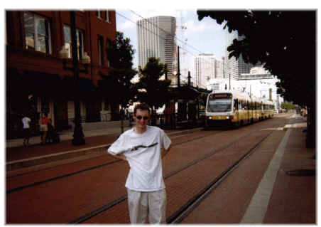 me_TX_1.jpg (55168 bytes)