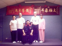 Con los disc�pulos m�s avanzados del maestro Chan Te Sheng