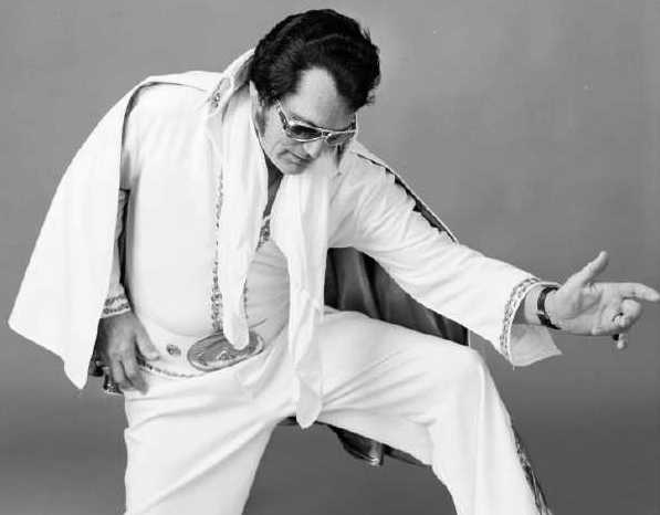 Joe as Elvis