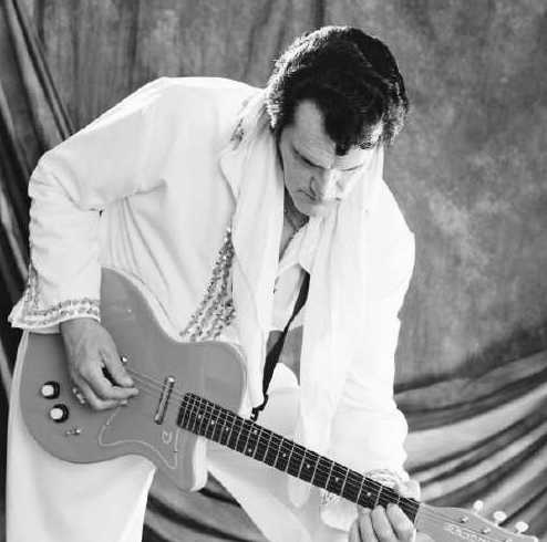 Joe as Elvis