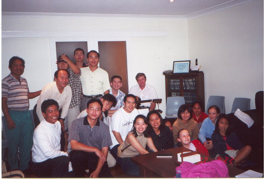 bushwalk1.jpg - 164799 Bytes